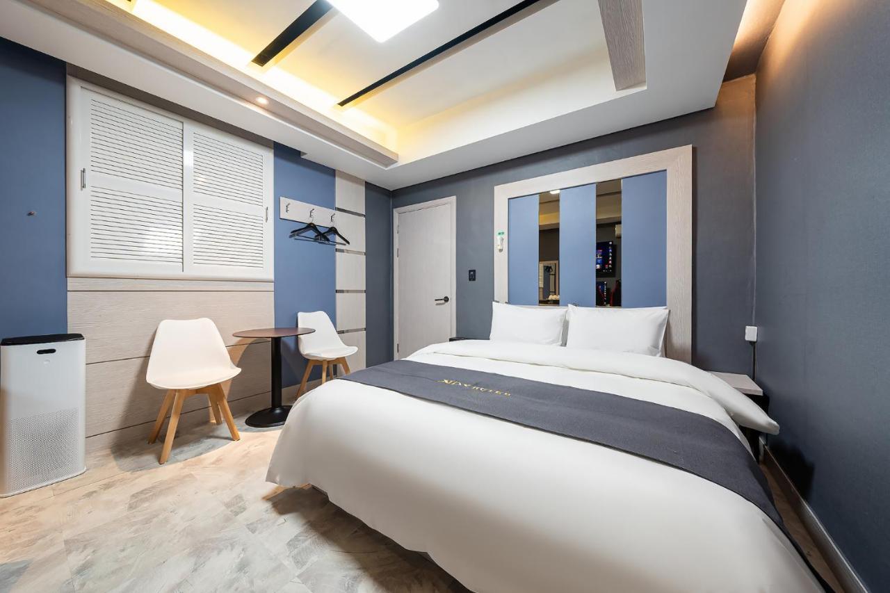 סוואן The Nox Hotel מראה חיצוני תמונה