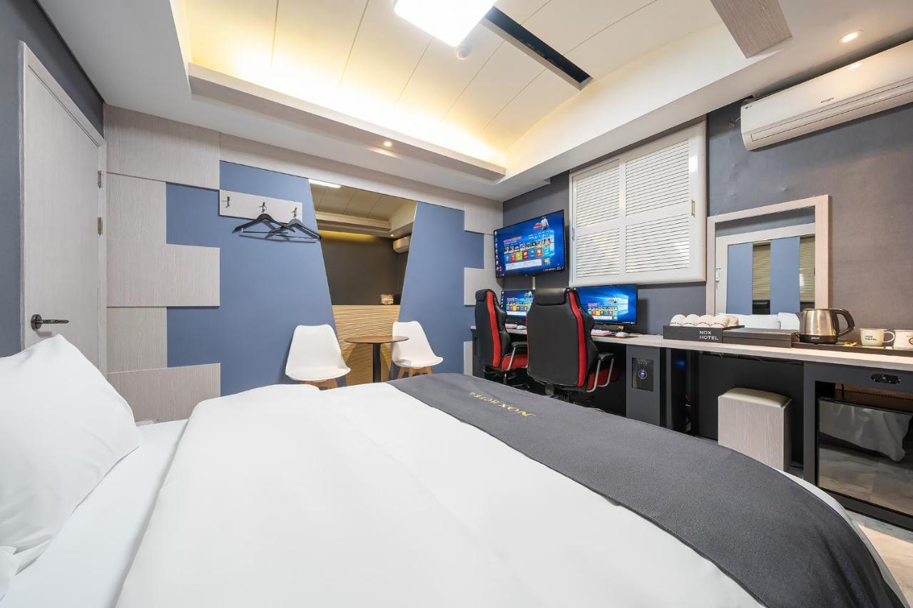 סוואן The Nox Hotel מראה חיצוני תמונה