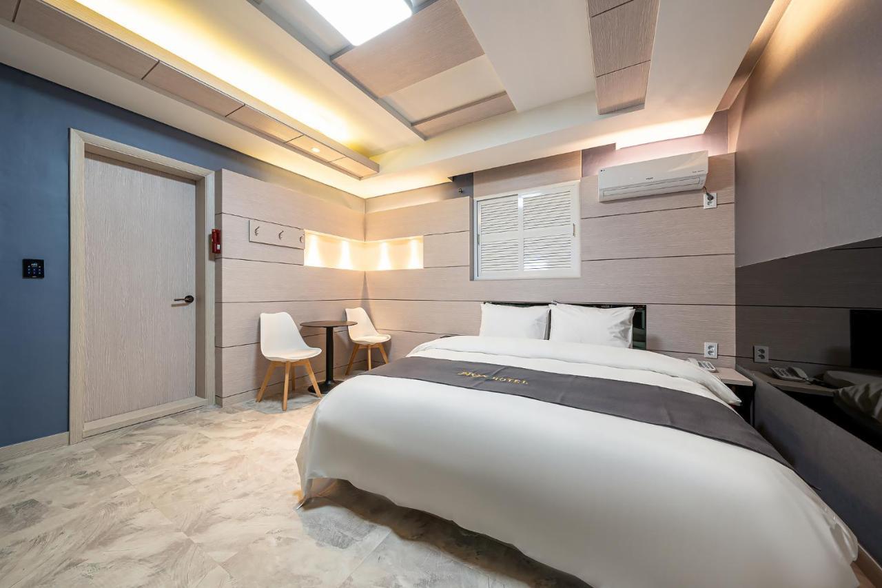 סוואן The Nox Hotel מראה חיצוני תמונה