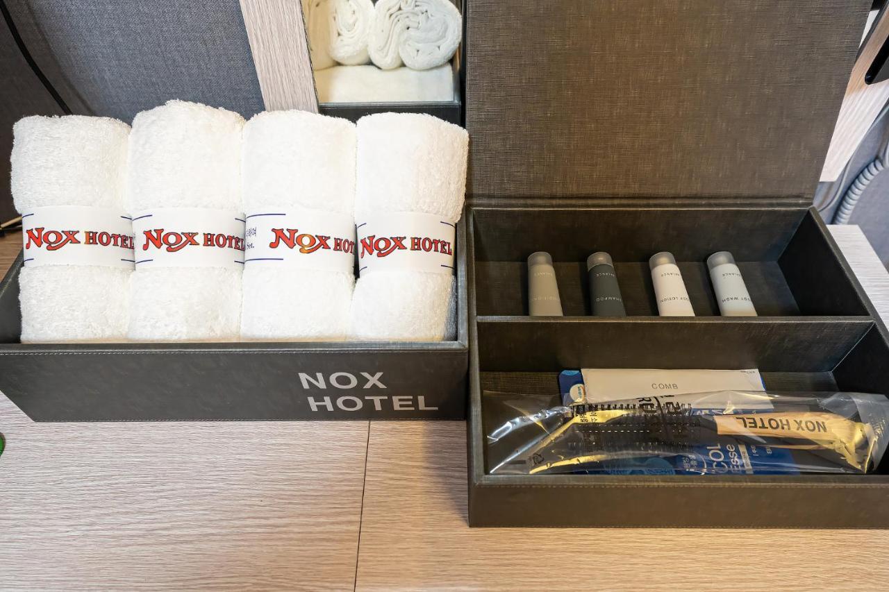 סוואן The Nox Hotel מראה חיצוני תמונה